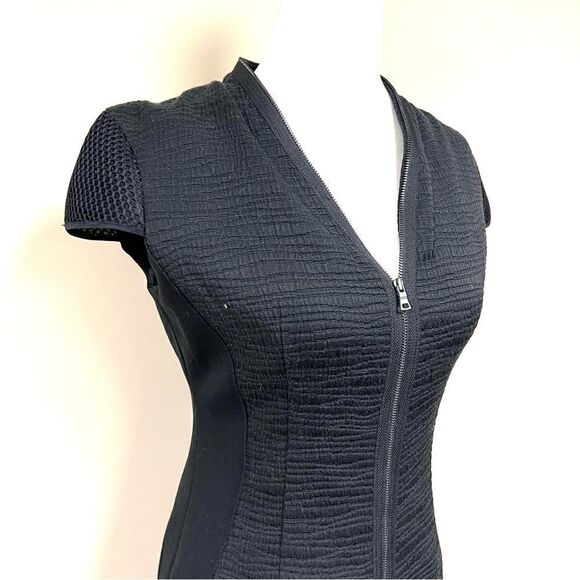 Tahari black sheath dress with silver zipper front Sz 2 - Picture 3 of 9